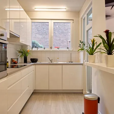 Located Cozy Next To Kmska * Anvers